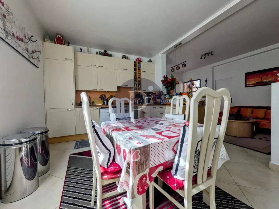 House in Vitry-sur-Seine, Ile-de-France, France 3 - 18666345