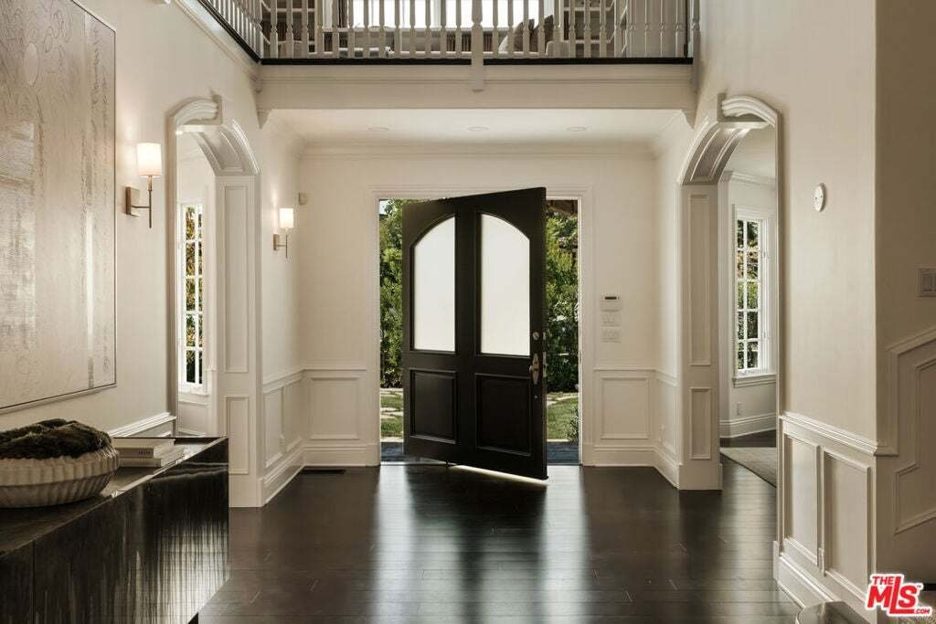 House in Los Angeles, California, United States 3 - 18662025