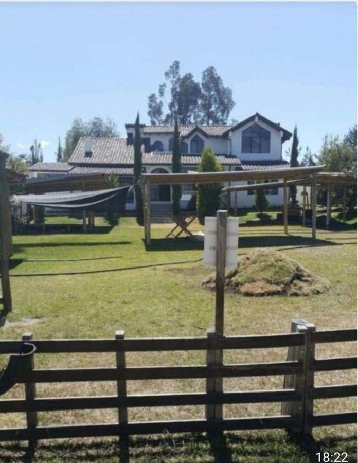 Land in Quito, Pichincha, Ecuador 2 - 18660581
