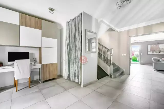 House in Thiers, Le Raincy, France 4 - 16562751