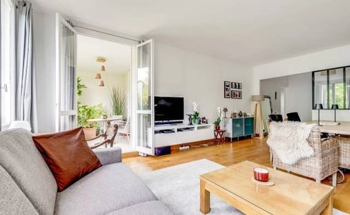 Apartment in Le Plateau, Louveciennes, France 1