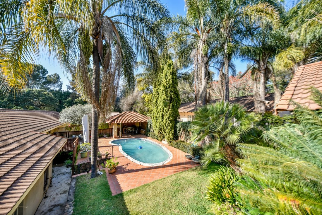 Haus in Garsfontein, Gauteng, Südafrika 1 - 18672425