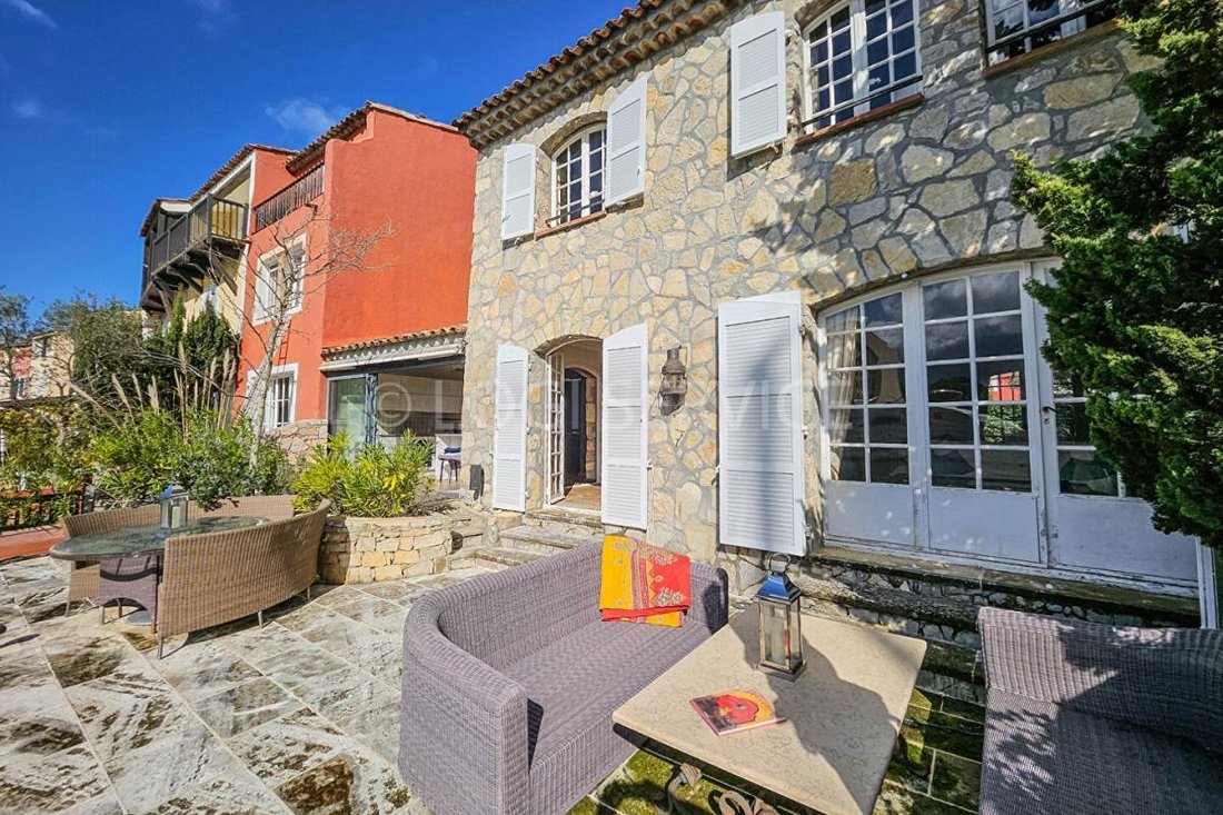 House in Grimaud, Provence-Alpes-Côte d'Azur, France 1 - 18013627