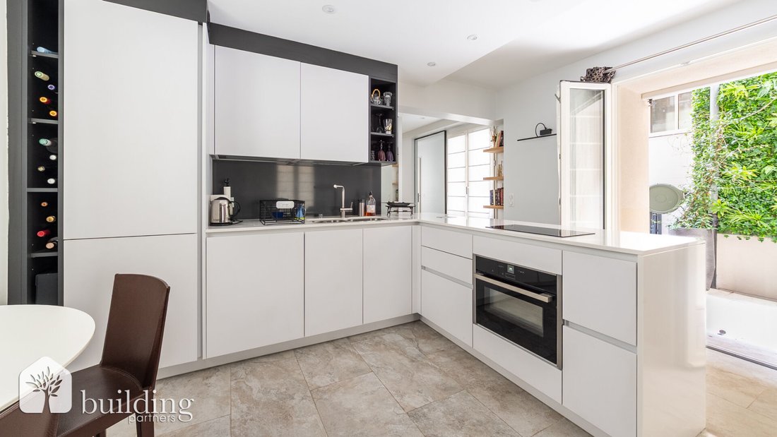 Apartment in Pereire-Malesherbes, Paris 17e Arrondissement, Paris 5 - 18668202