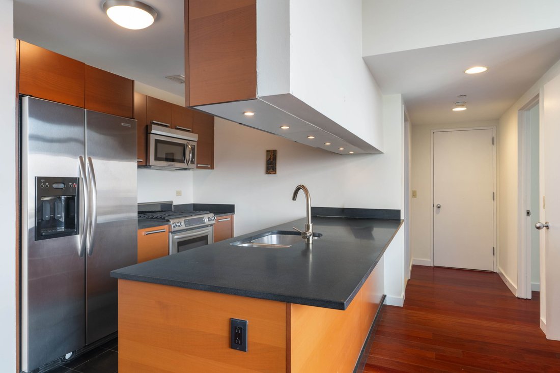 Condo in New York, New York, United States 5 - 18667462