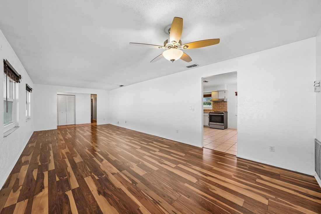 House in St. Petersburg, Florida, United States 5 - 18668059