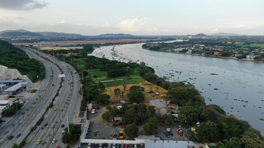 Land in Guayaquil, Guayas, Ecuador 1 - 18660116