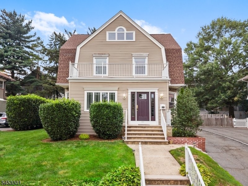 House in Nutley, New Jersey, United States 1 - 18667916