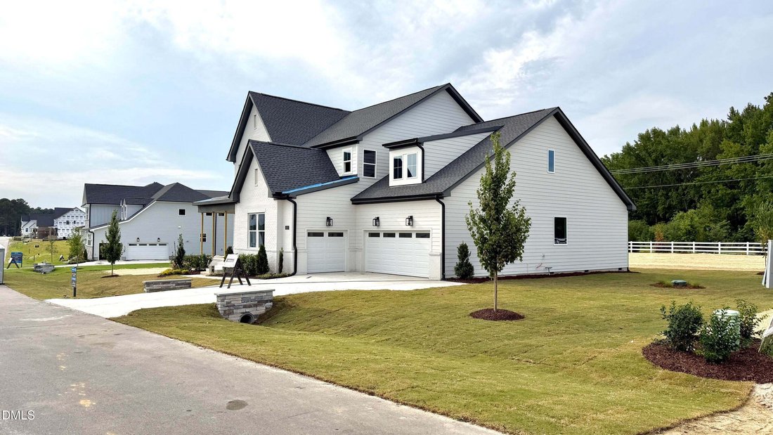 House in Fuquay-Varina, North Carolina, United States 2 - 18464094
