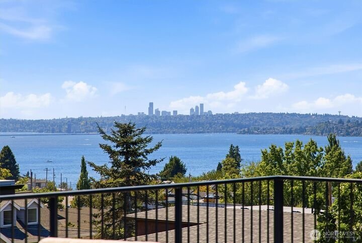 Condo in Kirkland, Washington, United States 1 - 18665616