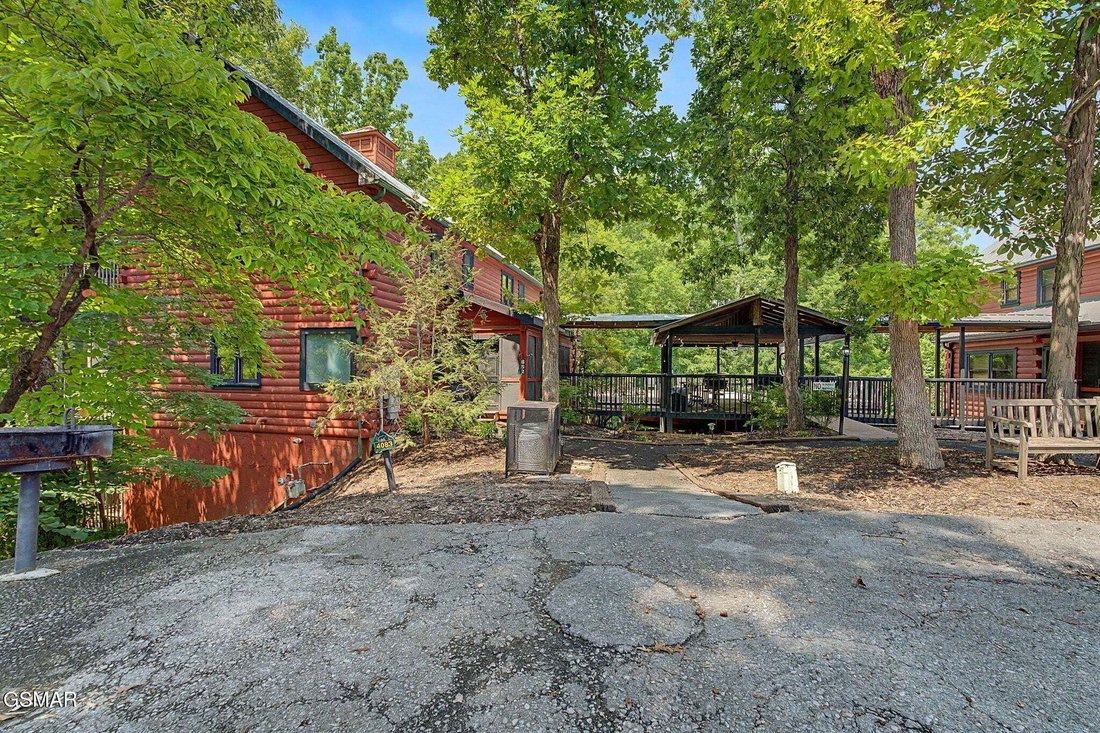 House in Sevierville, Tennessee, United States 2 - 18663801