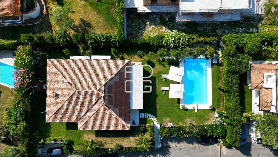 Villa in Manerba del Garda, Lombardy, Italy 4 - 18663394