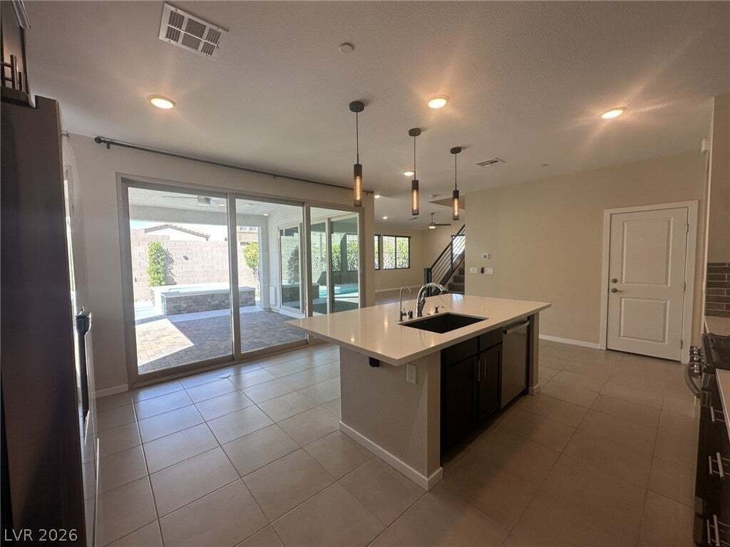 House in Henderson, Nevada, United States 4 - 18669004