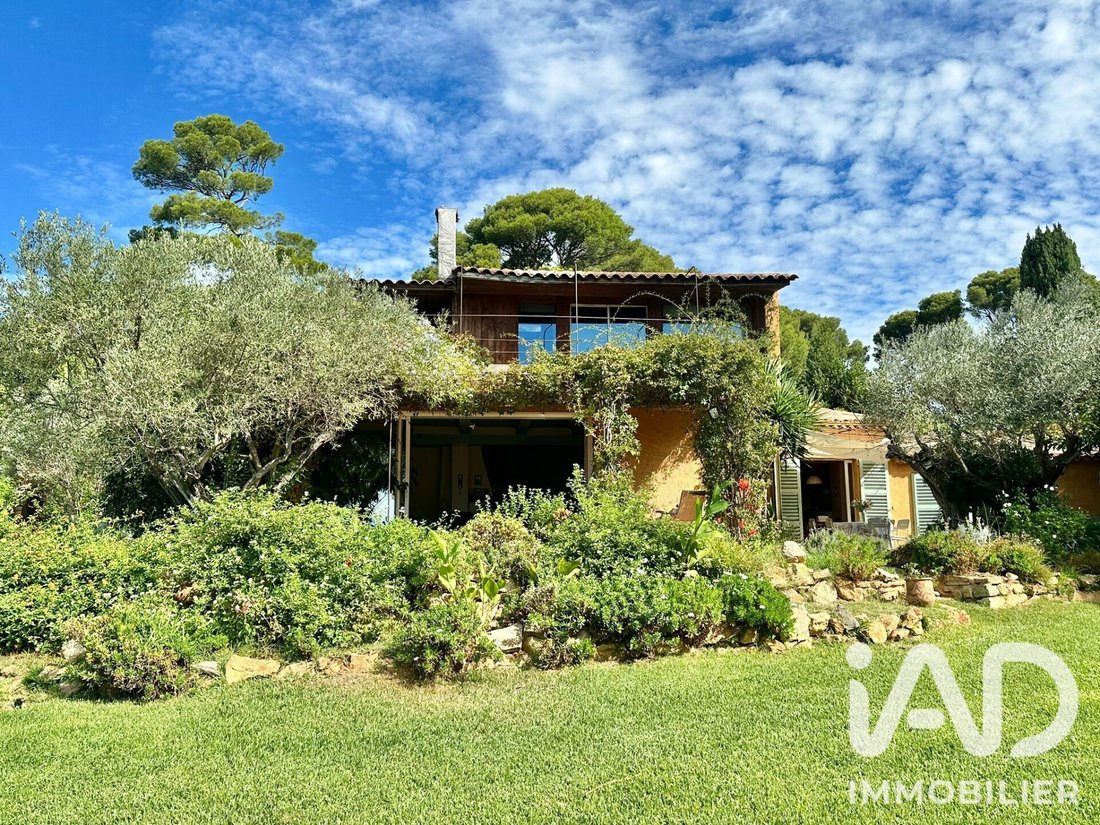 House in Sanary-sur-Mer, Provence-Alpes-Côte d'Azur, France 3 - 18668225