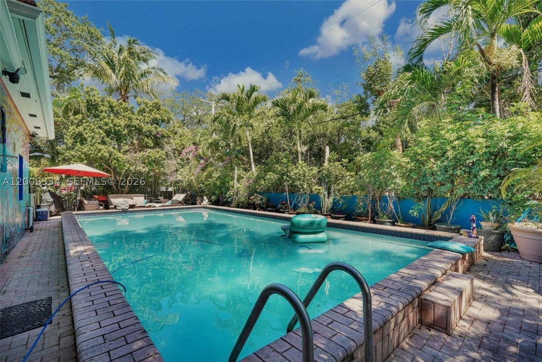 House in Miami, Florida, United States 1 - 17799449