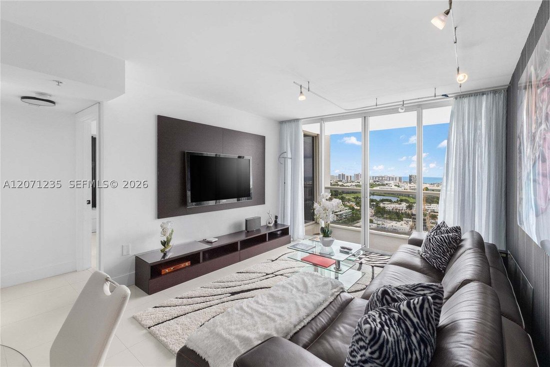 Condo in Miami Beach, Florida, United States 3 - 18663483