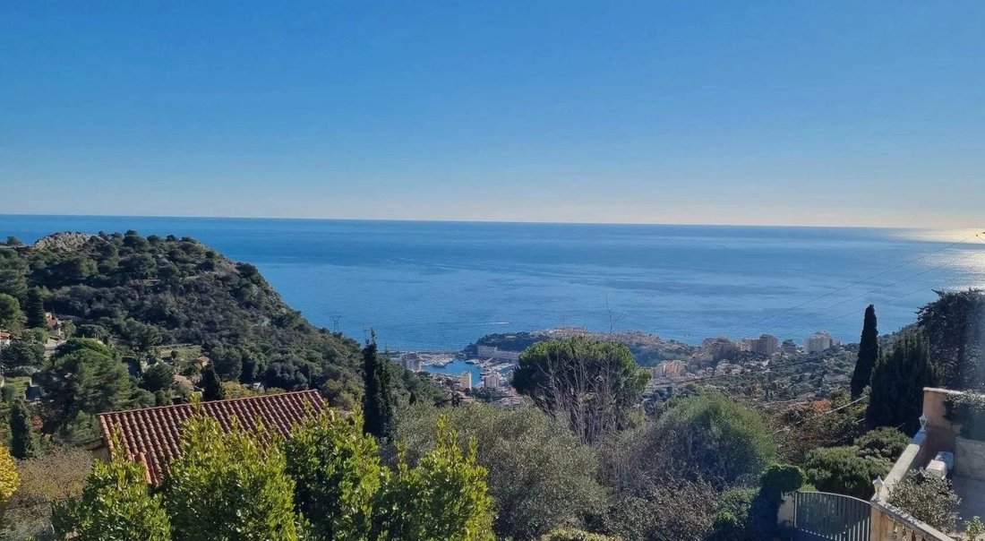 Villa in La Turbie, Provence-Alpes-Côte d'Azur, France 1 - 16772844