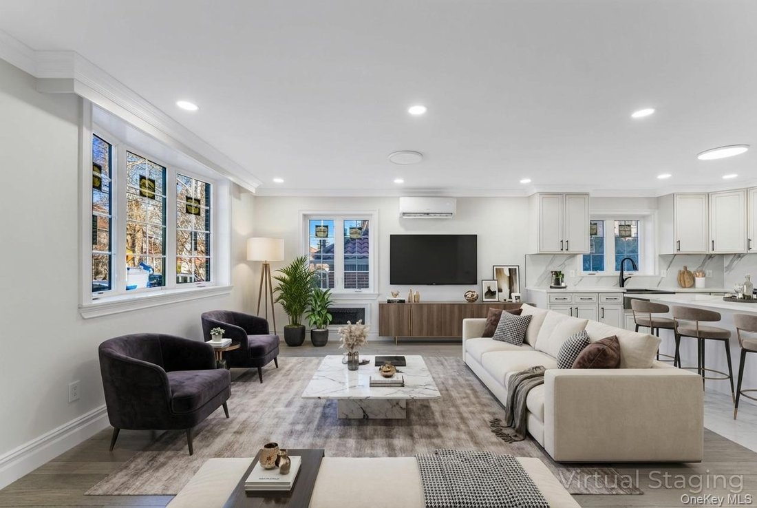 House in New York, New York, United States 2 - 18662044