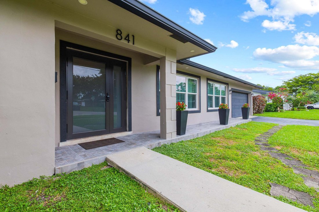 House in Plantation, Florida, United States 3 - 18665795