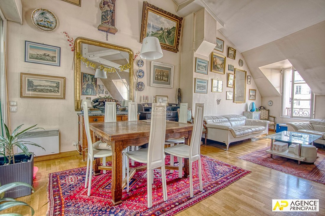 Apartment in Domaine National du Château, Versailles, France 3 - 18660251