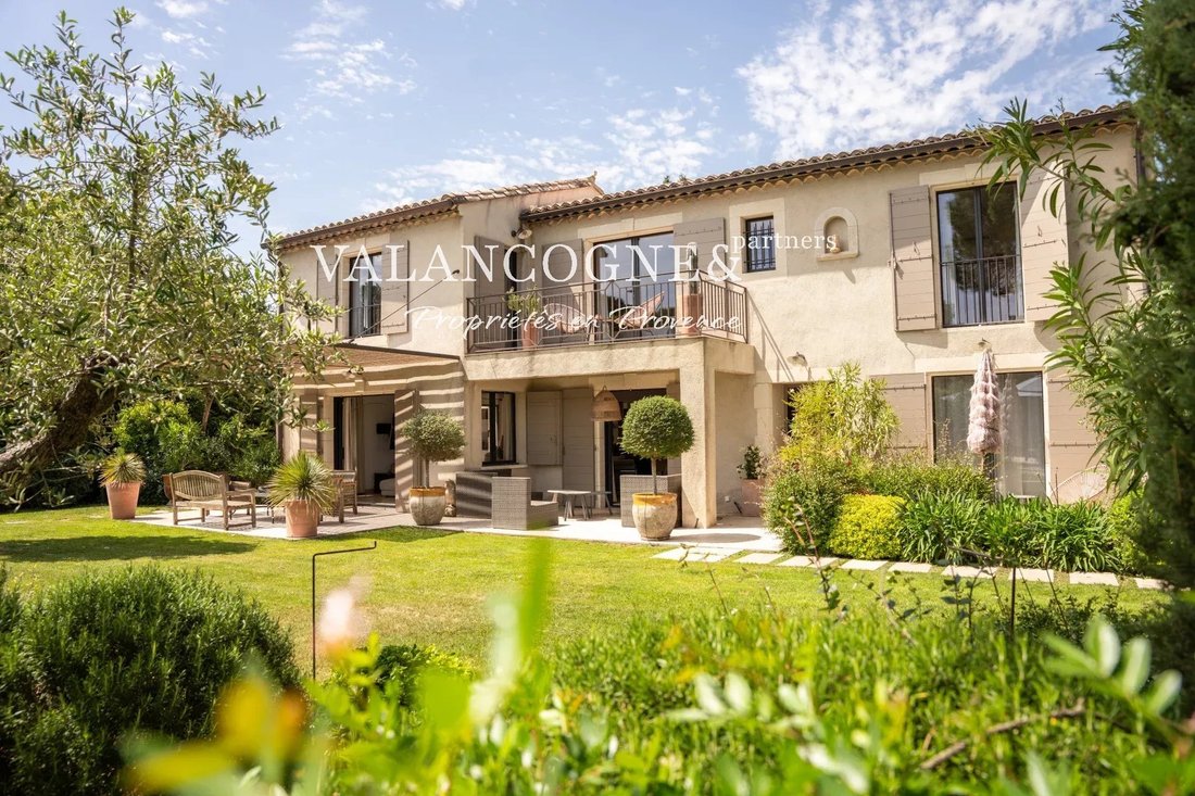 Maison à Eygalières, Provence-Alpes-Côte d'Azur, France 3 - 17247943