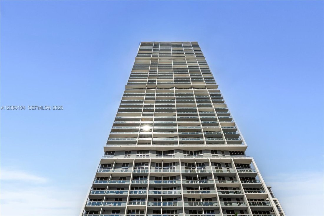 Condo in Miami, Florida, United States 1 - 18664298