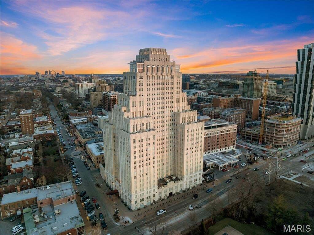 Condo in St. Louis, Missouri, United States 2 - 18662340