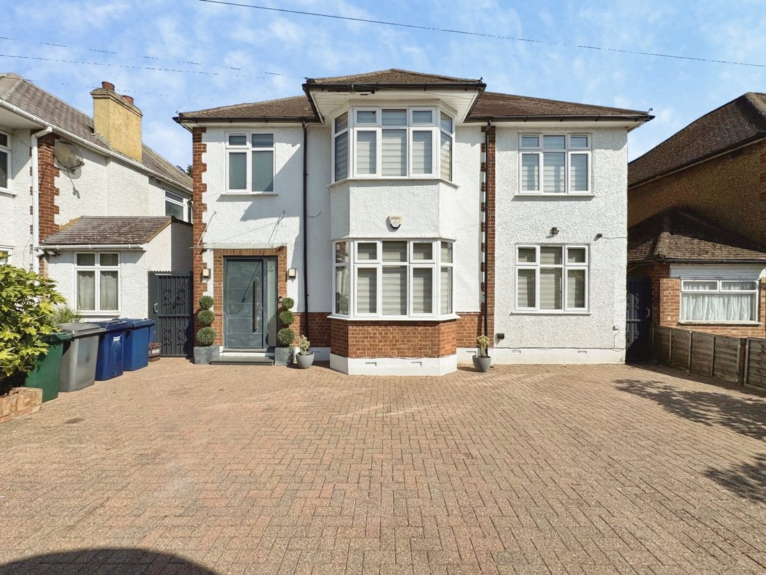 House in Edgware, Barnet, England 1 - 18659111