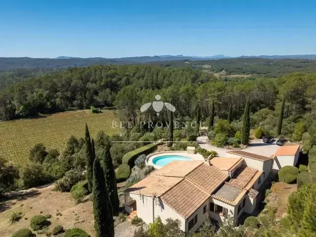 Villa en Entrecasteaux, Provenza-Alpes-Costa Azul, Francia 2 - 17673575