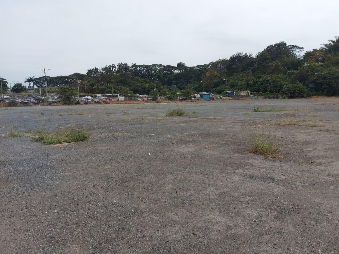 Land in Guayaquil, Guayas, Ecuador 1 - 18660524