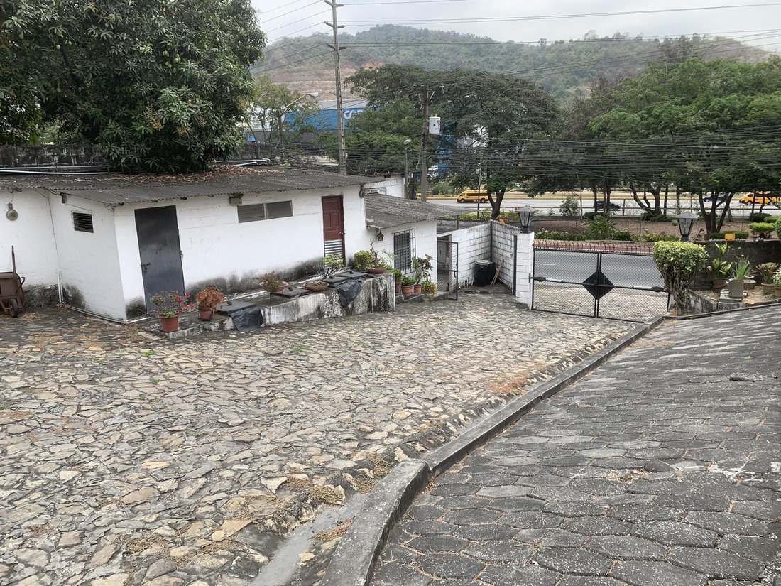 Land in Guayaquil, Guayas, Ecuador 2 - 18661297