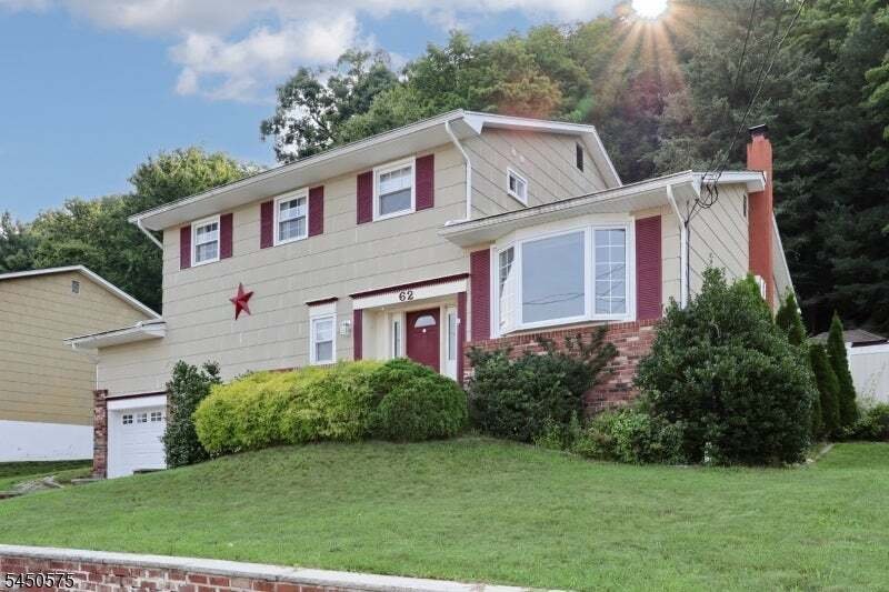 House in Wanaque, New Jersey, United States 2 - 18664420