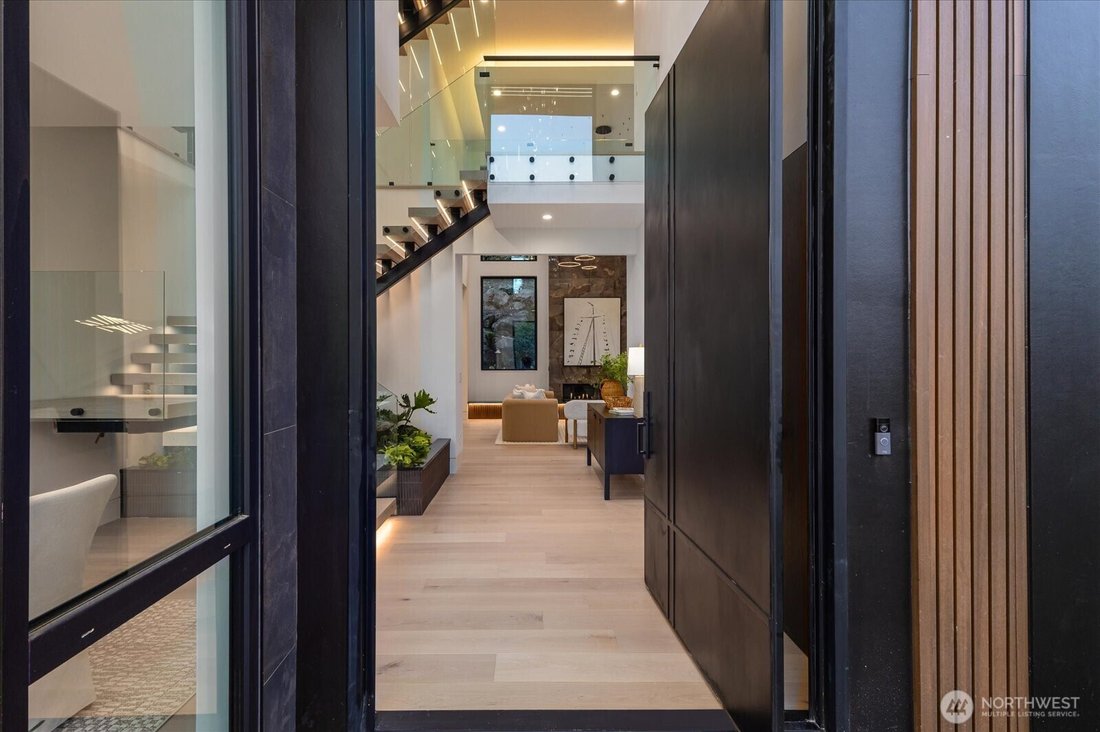 House in Bellevue, Washington, United States 3 - 18670499