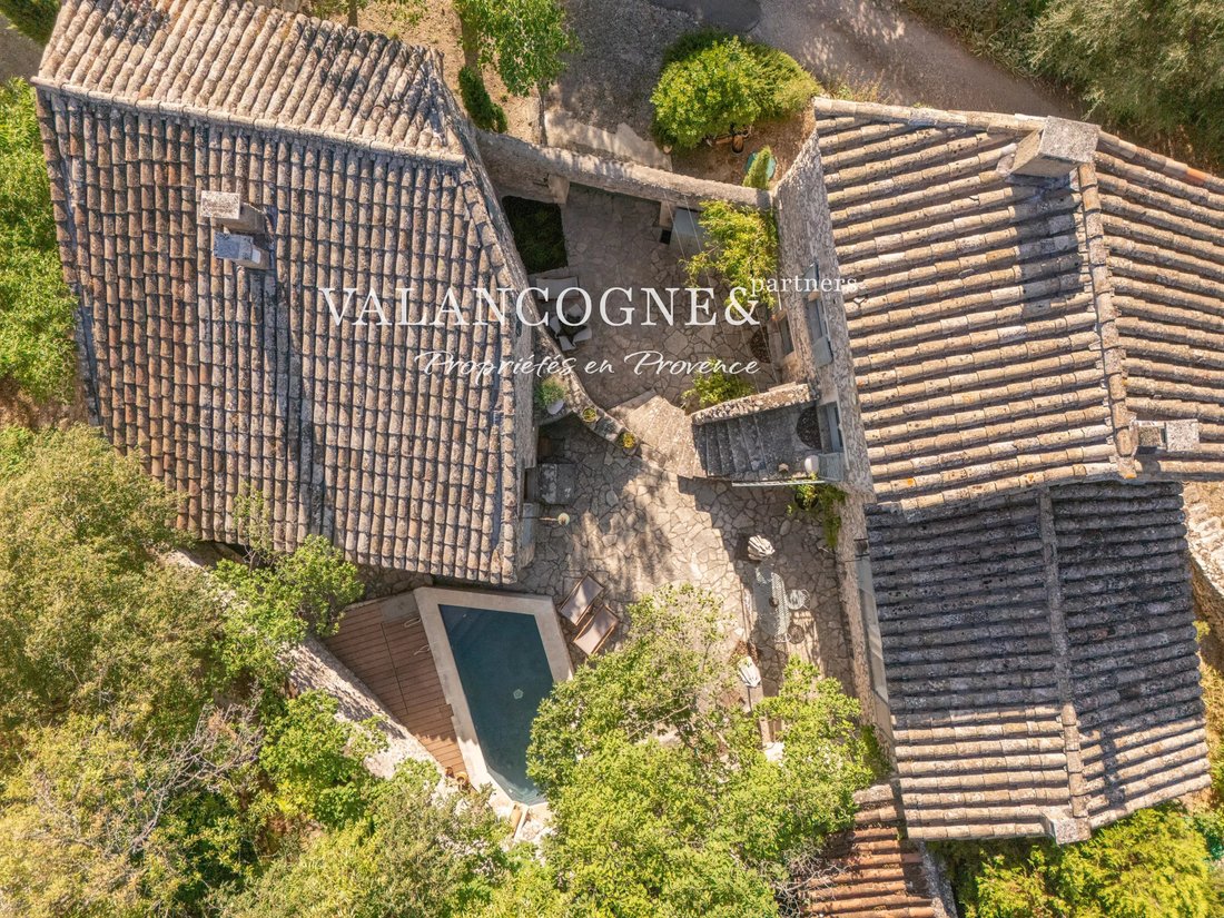 House in Eygalières, Provence-Alpes-Côte d'Azur, France 2 - 18477598