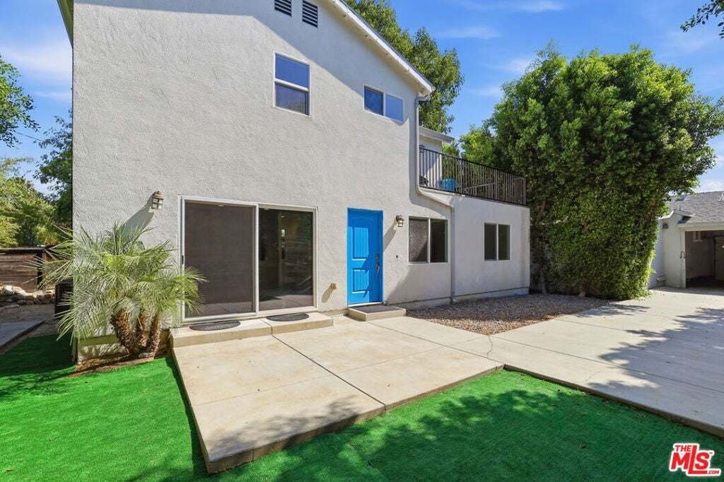 Los Angeles, California, United States 2 - 18661983