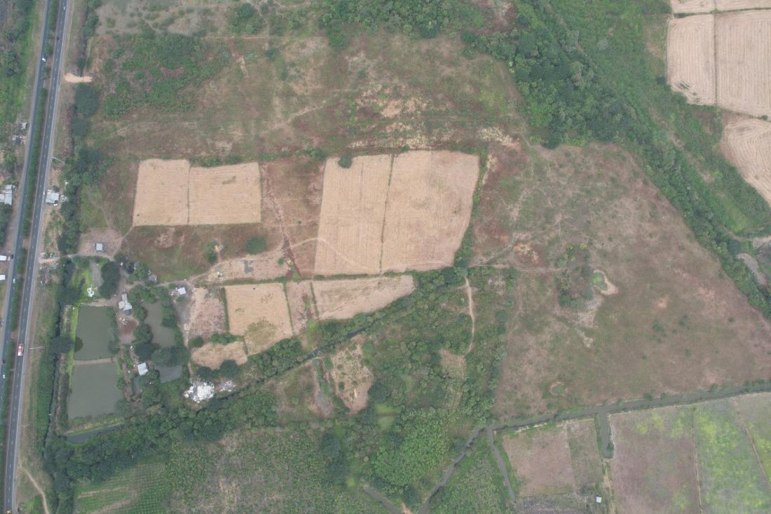 Land in Santa Rosa, Guayas, Ecuador 3 - 18660512