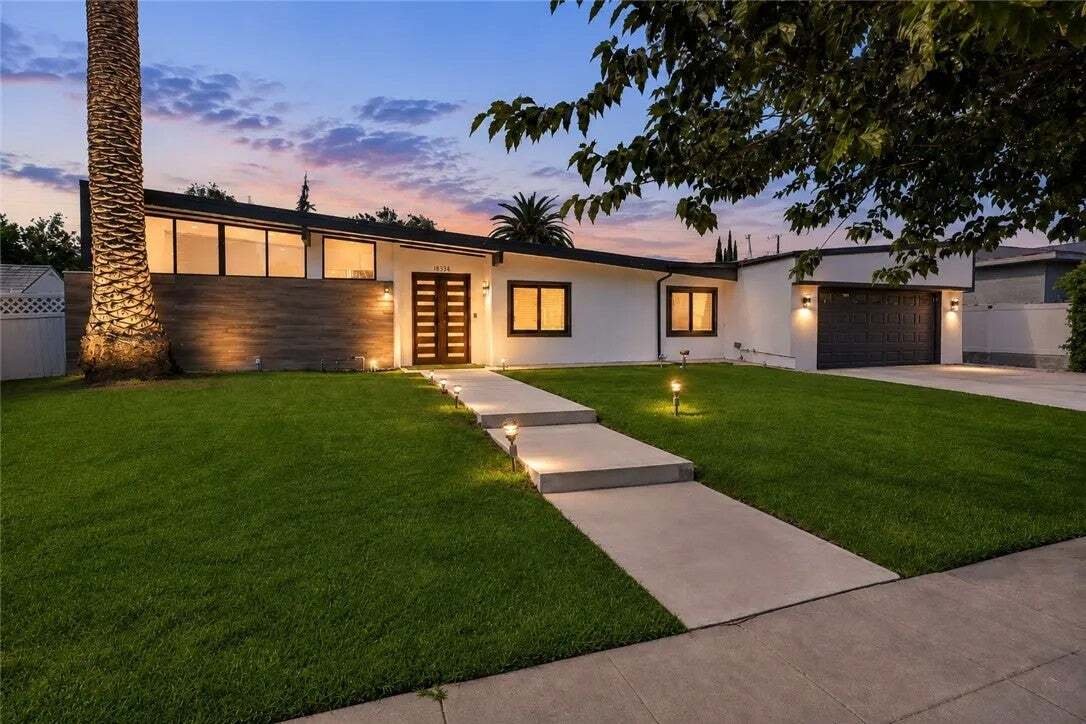 House in Los Angeles, California, United States 1 - 18663977