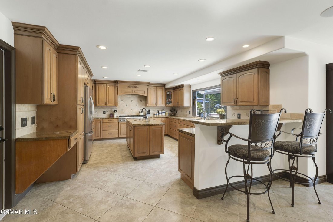 House in Thousand Oaks, California, United States 4 - 18670298
