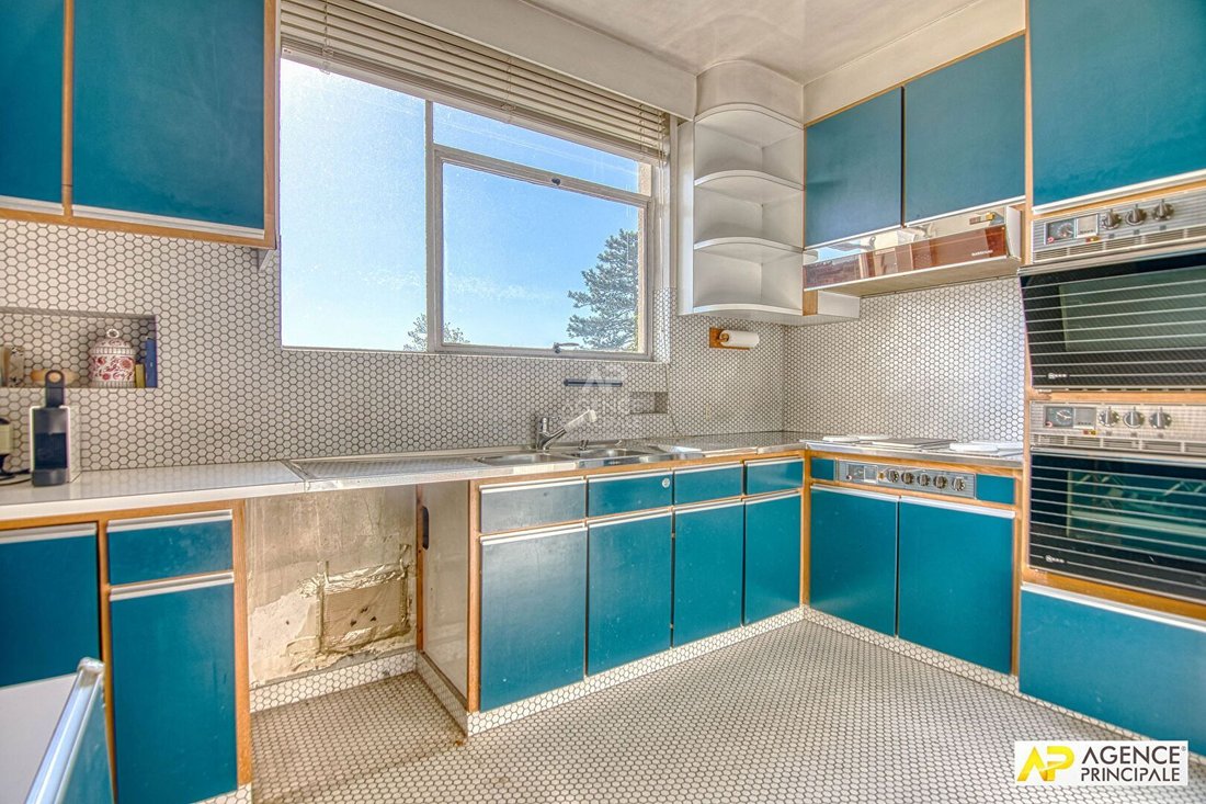 Apartment in Domaine National du Château, Versailles, France 5 - 18662524