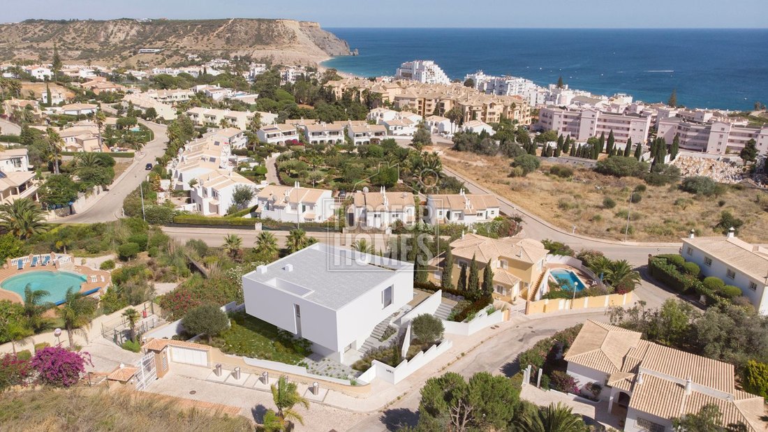 Villa in Praia da Luz, Algarve, Portugal 2 - 14722935