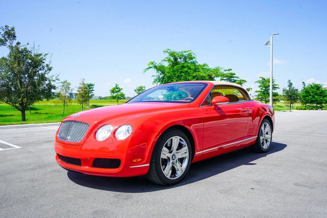 Cabriolet in Fort Lauderdale, FL, United States 5 - 18671062