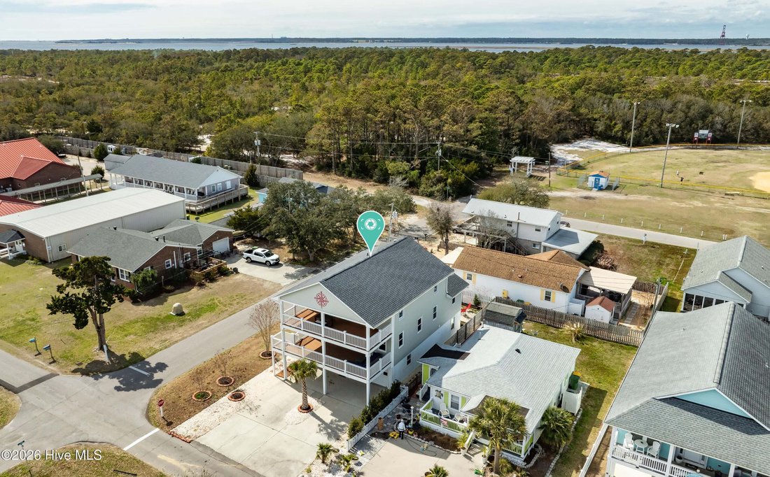 House in Kure Beach, North Carolina, United States 4 - 18662373