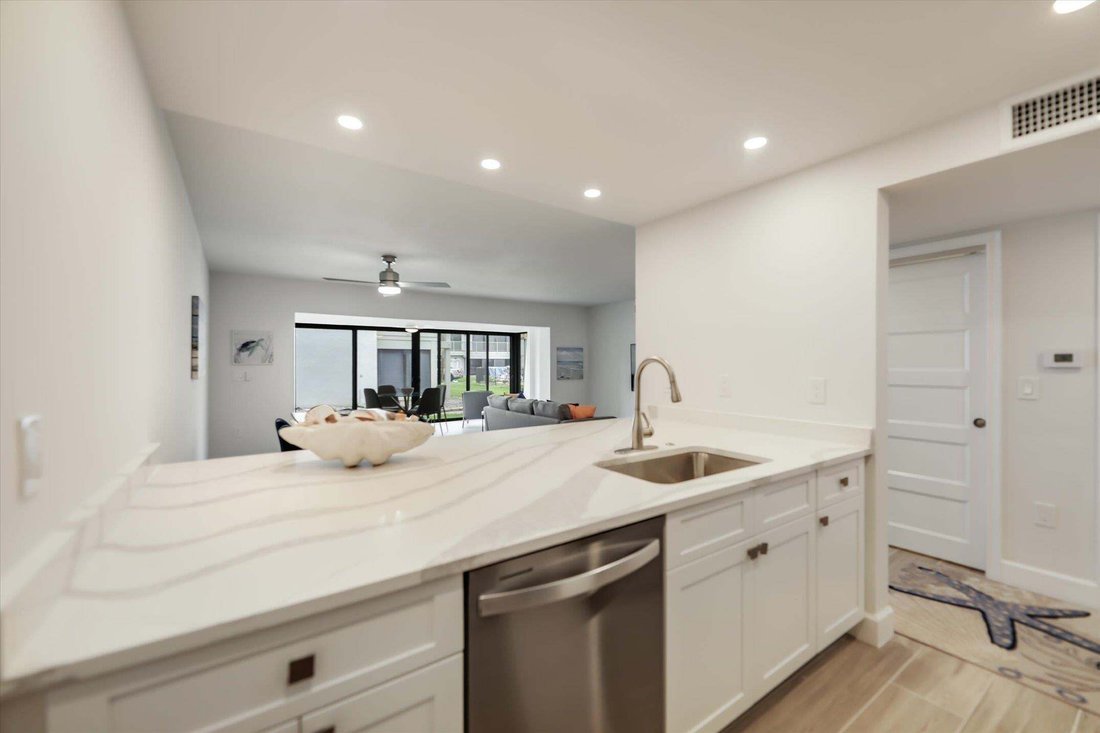 Condo in Sanibel, Florida, United States 5 - 18659000