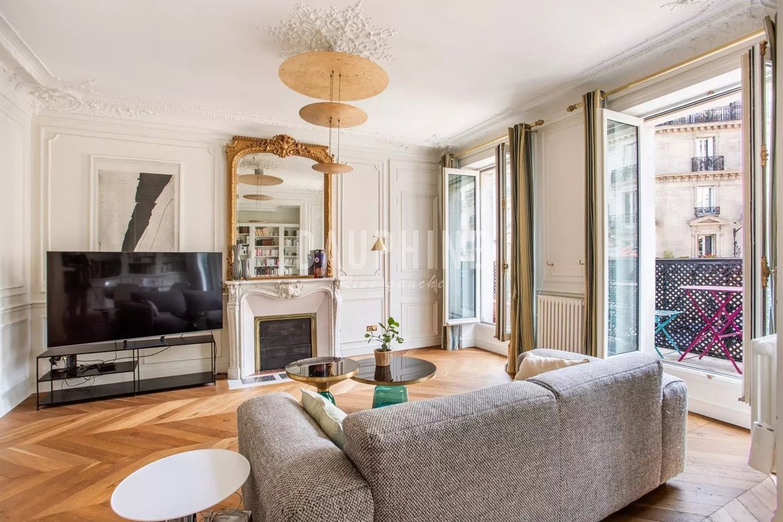 Apartment in Saint Placide, Paris 6e Arrondissement, Paris 2 - 18666830