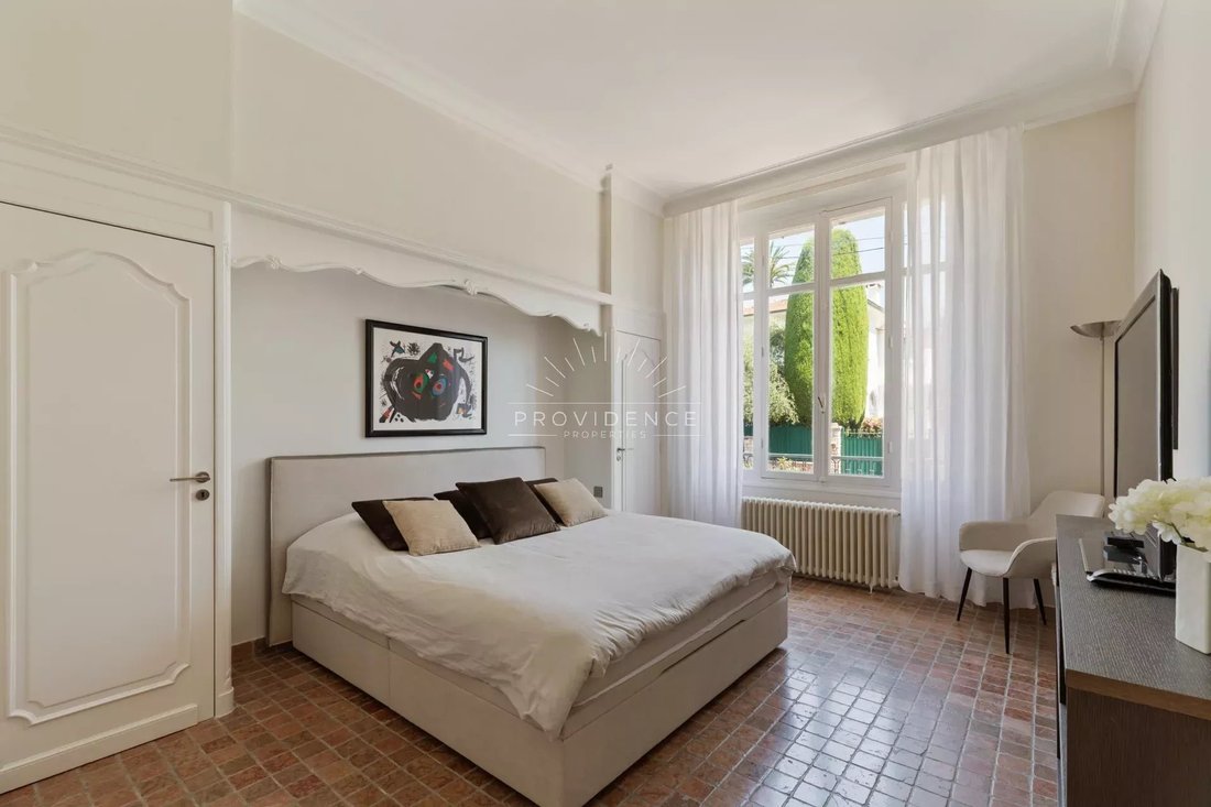 Villa in Cannes, Provence-Alpes-Côte d'Azur, France 4 - 18660853