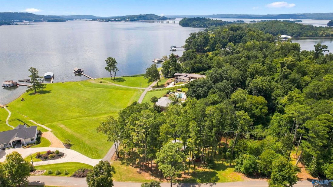 House in Guntersville, Alabama, United States 1 - 18662555