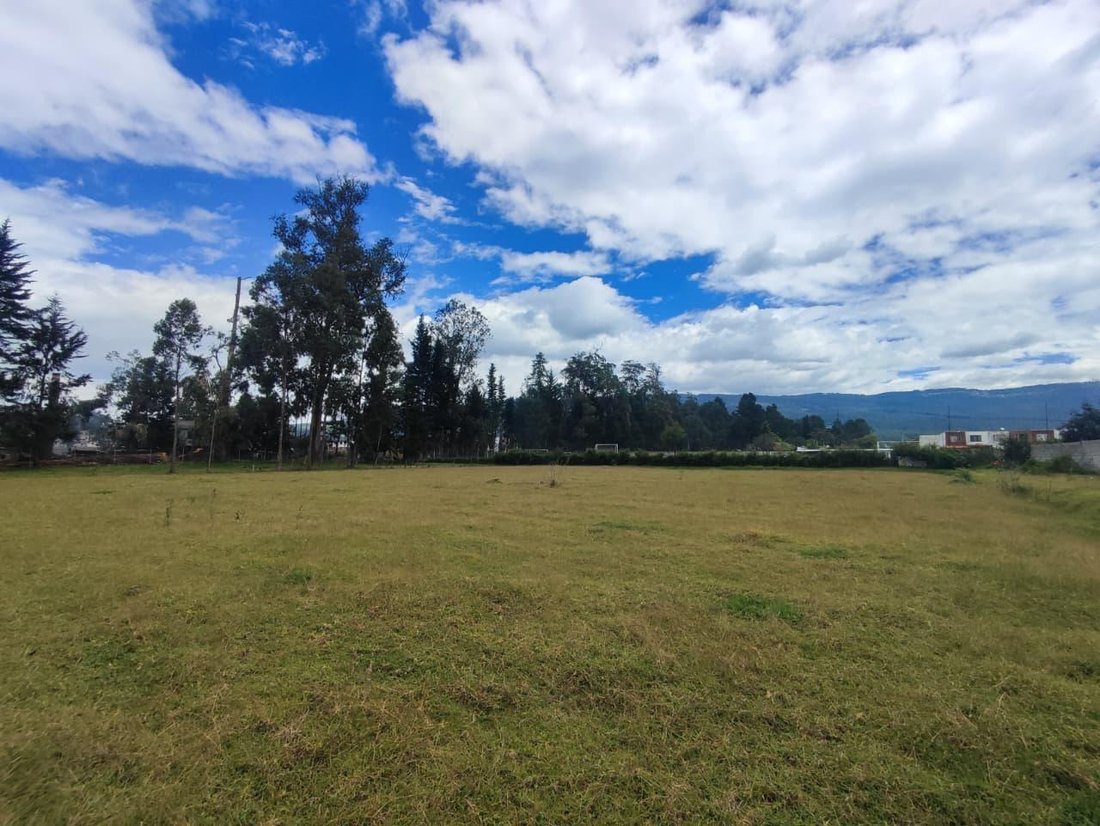 Terreno en Quito, Pichincha, Ecuador 1 - 18661716