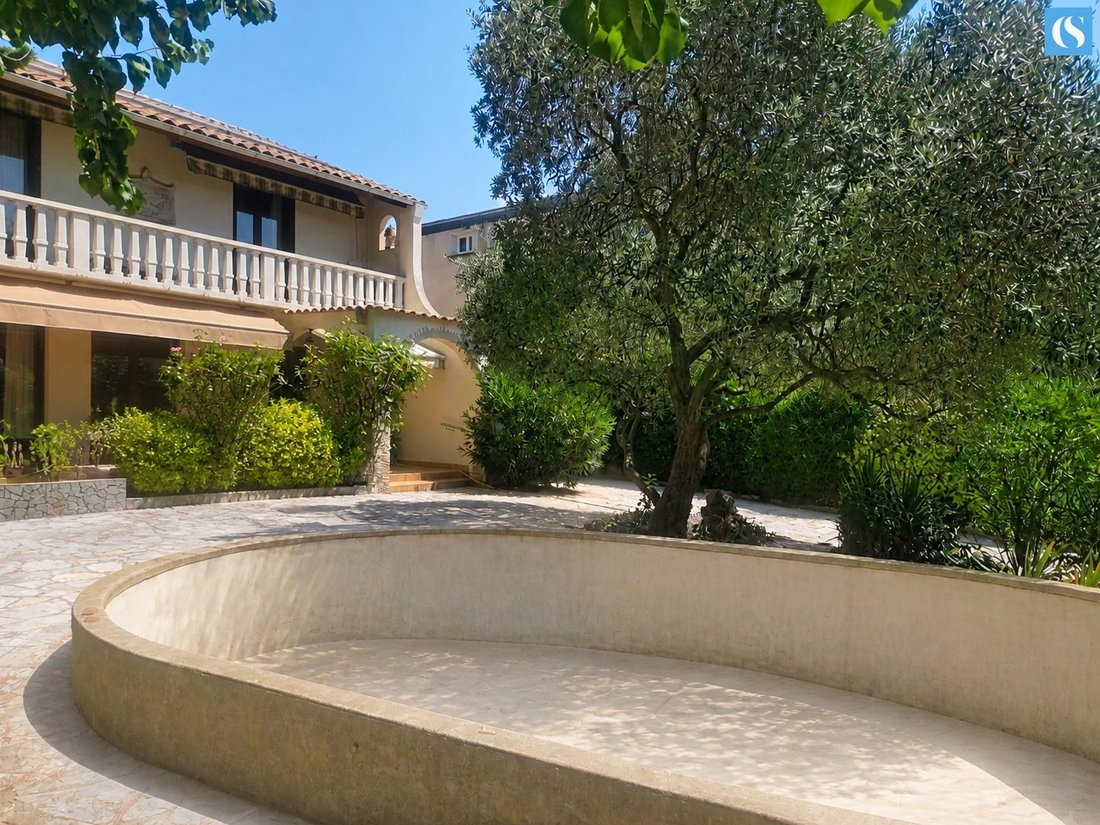 House in Granettes-Jauberte-Sainte Anne, Aix-en-Provence, France 2 - 18662826