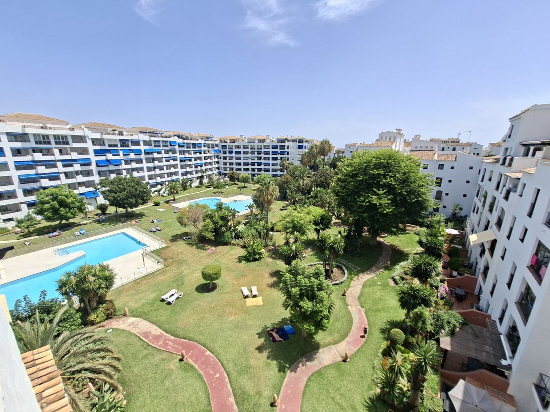 Apartamento en Playa Puerto Banús, Marbella, España 1 - 18667717