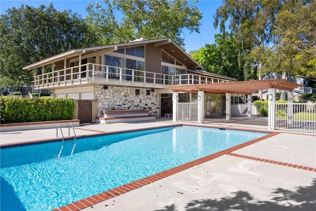 House in Buena Park, California, United States 4 - 17861515